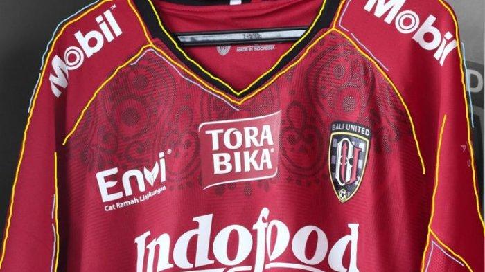 kental unsur etnik bali united perkenalkan jersey baru musim 2019 bolalob com kental unsur etnik bali united