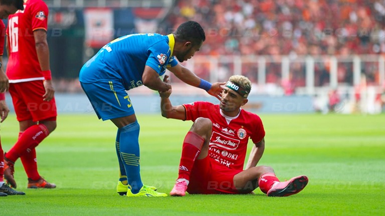 Persija Vs Persib: Galeri Foto Babak Pertama - Bolalob.com