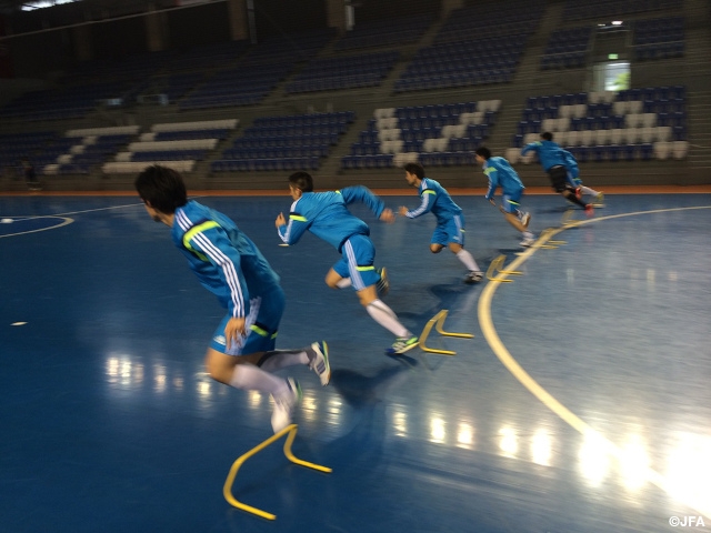 Futsal Zona Sembilanbelas Tutorial Menjadi Flank Futsal
