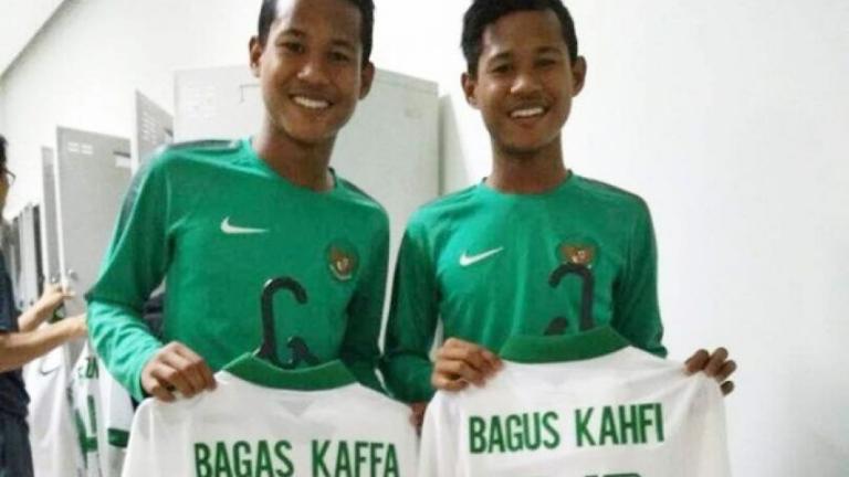 Si Kembar Yang Sempat Diremehkan Kini Jadi Bintang Di Timnas Indonesia U 16 Bolalob Com