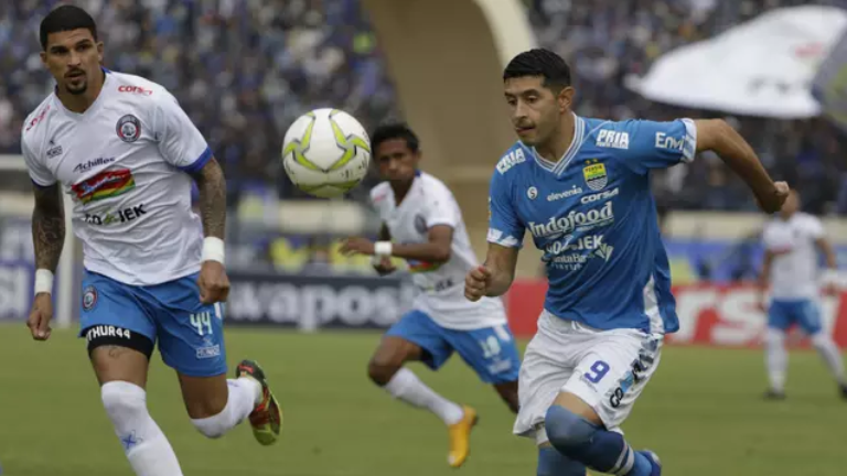 Resmi! Laga Persib vs Arema FC Ditunda - Bolalob.com